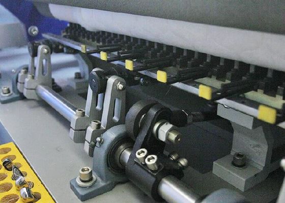 Máquina para hacer edredones con aguja múltiple 1000 r/min 96 pulgadas